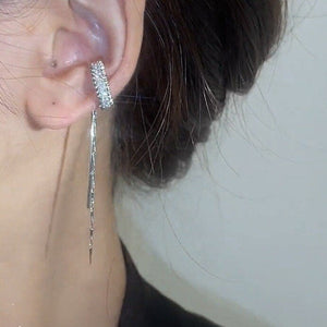 Clip de oreja larga con borla sin piercings